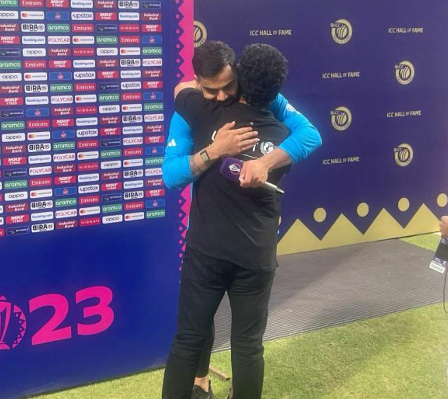 Sachin Tendulkar Embraces Virat Kohli in Heartwarming Hug After Kohli’s 50th ODI Century
